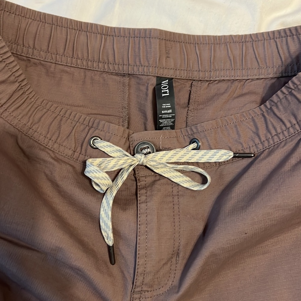 Vuori Ripstop Pants - Picture 2 of 4